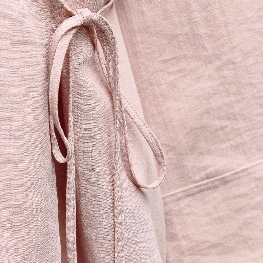 NWT. Zara Chalk Pink Viscose Blend Textured V-Neck Wrap Kimono. Size M-L. - Picture 9 of 13